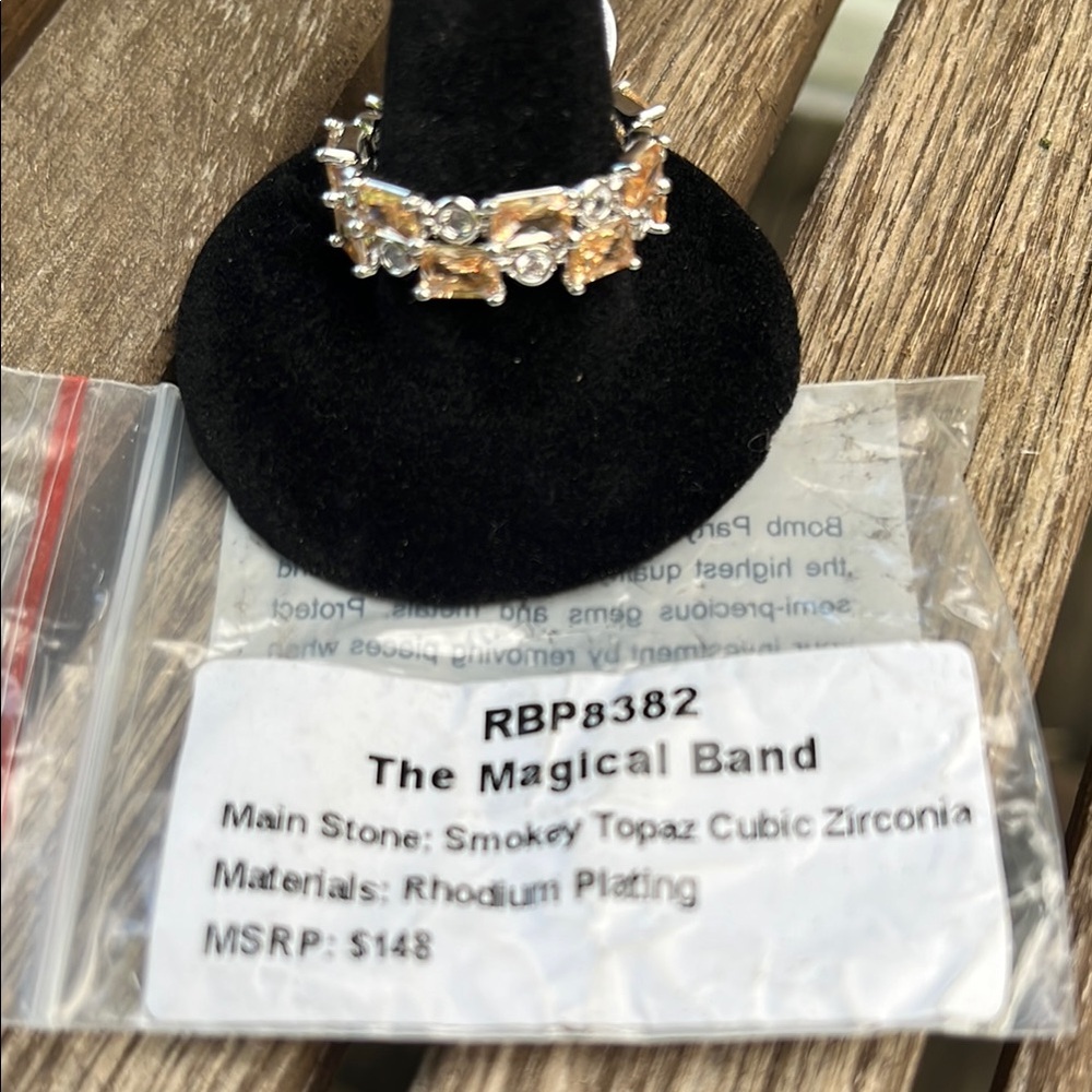 Bomb Party CZ Ring - Picture 4 of 4